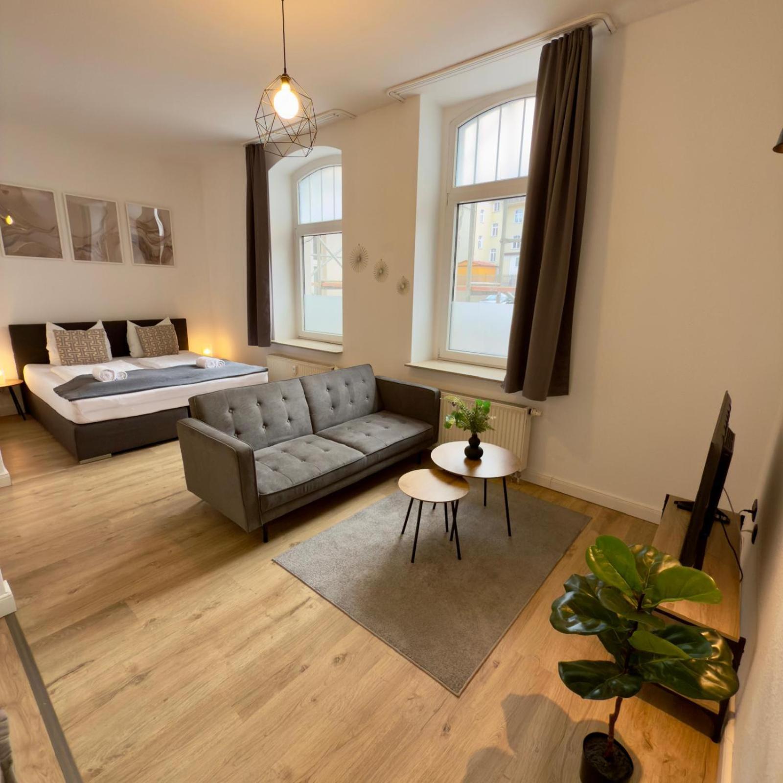 Raha Apartments - Modernes Studio-Apartment - Hbf - Gratis Parkplatz エアフルト エクステリア 写真
