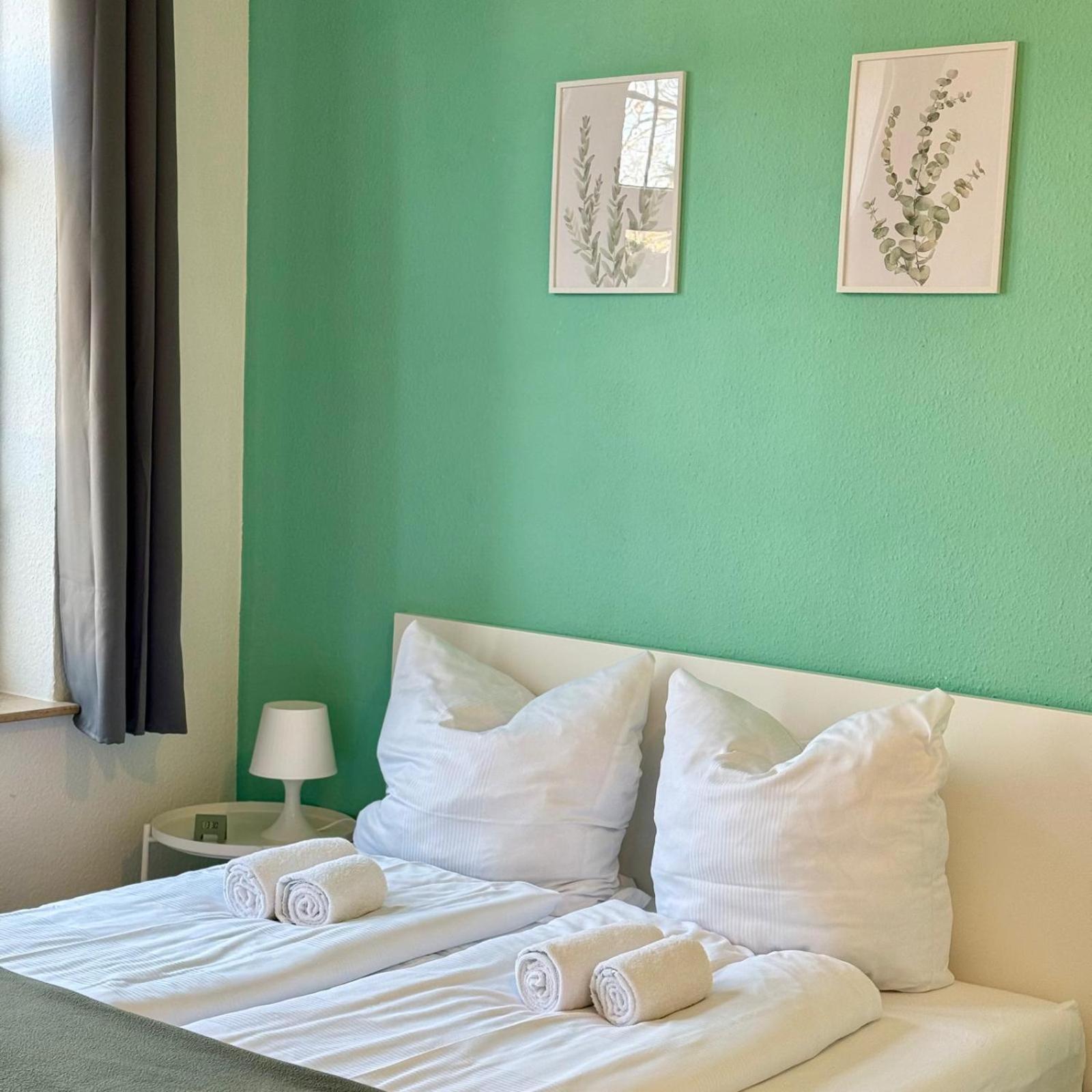 Raha Apartments - Modernes Studio-Apartment - Hbf - Gratis Parkplatz エアフルト エクステリア 写真