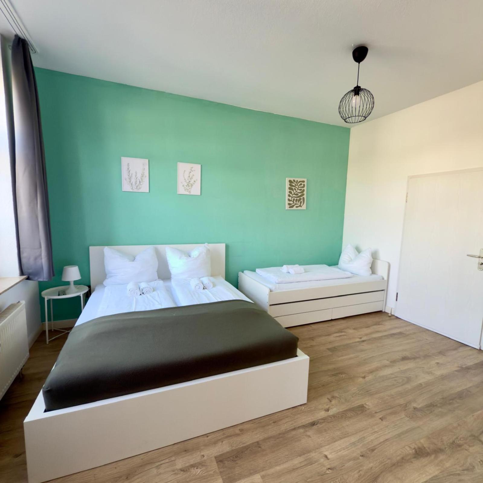 Raha Apartments - Modernes Studio-Apartment - Hbf - Gratis Parkplatz エアフルト エクステリア 写真